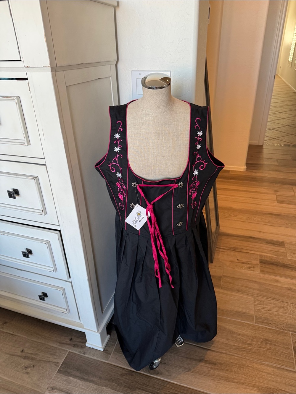 NWT Edelweiss Creek 48 (18 US) Dirndl Black Dress